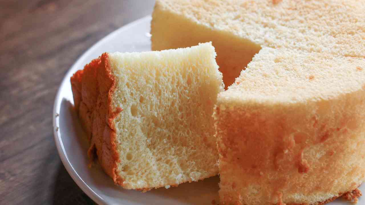 Torta morbida in 15 minuti - RicettaSprint