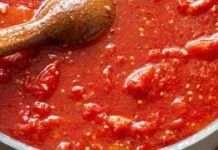 Se vuoi fare una pasta al pomodoro come la facevano le nonne e devi fare questi passaggi, avrai sempre successo con un sugo come questo. Vero sugo al pomodoro della tradizione