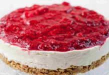 Zero cottura, confettura di lamponi favolosa. Non accendo il forno. Ovviamente faccio un dessert da urlo