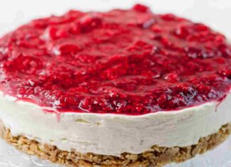Zero cottura, confettura di lamponi favolosa. Non accendo il forno. Ovviamente faccio un dessert da urlo