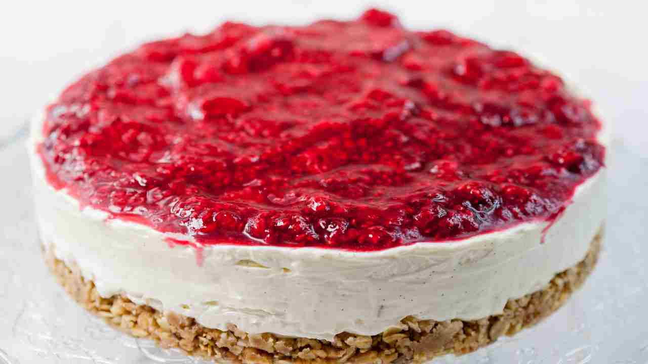 Zero cottura, confettura di lamponi favolosa. Non accendo il forno. Ovviamente faccio un dessert da urlo
