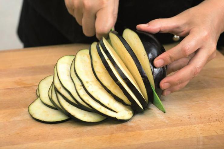 Zucchine e melanzane alla puttanesca RicettaSprint