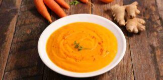 Zuppa di carote e zenzero con latte di cocco