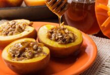 Questa ricetta piemontese di altri tempi non stanca mai: ci fai fuori la frutta matura ed è golosa come poche pesche ripiene alla piemontese ricettasprint