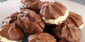 Biscotti al cacao farciti