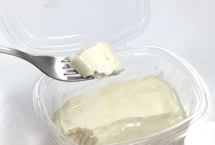 Cheesecake 3 ingredienti - RicettaSprint