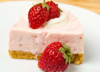 Cheesecake fredda ricotta e fragole