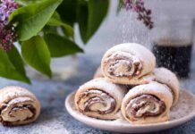 Con un po' di Nutella e qualche passaggio, vi faccio il rotolo che abbraccia la golosità e addolcisce le nostre sere d'estate