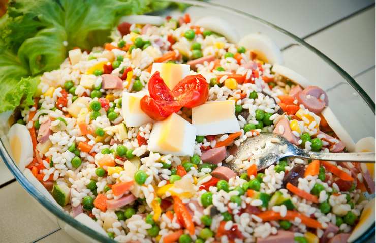 Una insalata di riso fresca