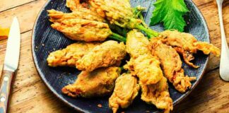 Fiori di zucca croccanti in friggitrice ad aria
