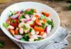 Insalata con i fagioli in scatola