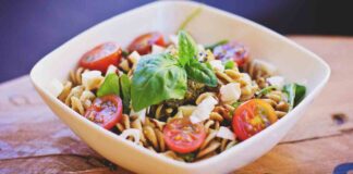 Insalata di pasta con pesto RicettaSprint