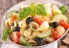 Insalata di pasta fredda con cetriolo pomodori e mozzarella RicettaSprint