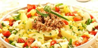 Insalata di uova sode con patate e pomodori RicettaSprint