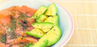 Insalata salmone e avocado