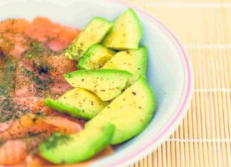 Insalata salmone e avocado