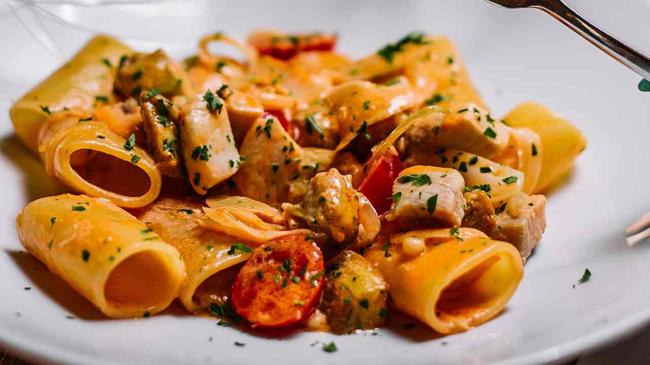 Paccheri alla rana pescatrice