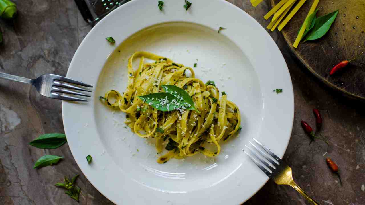 Pasta al pesto della nonna - RicettaSprint