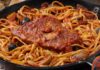 Pasta con la carne alla puttanesca
