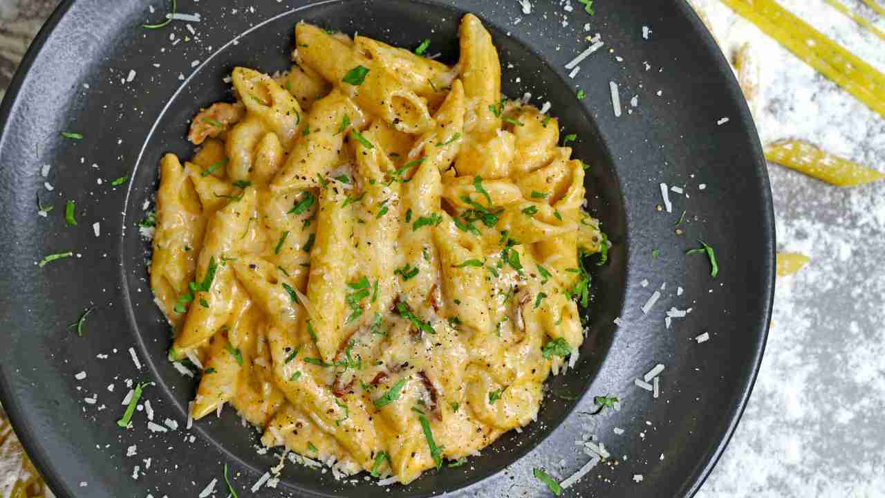 Pasta cremosa con peperoni RicettaSprint
