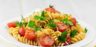 Pasta crudaiola per pranzo - RicettaSprint