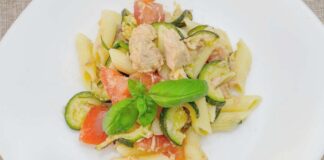 Pasta fredda con tonno zucchine