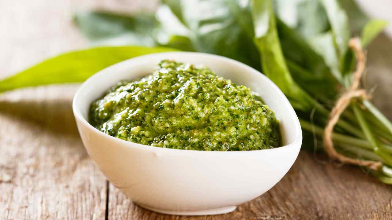 Pesto fresco tutto l'anno come fare - RicettaSprint