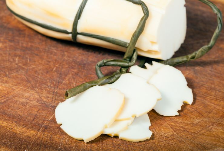 Pizza senza farina e lievito - RicettaSprint