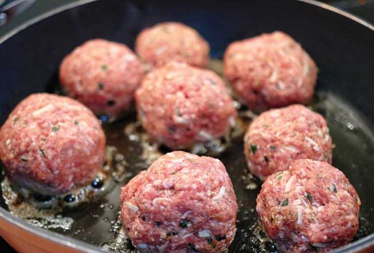 Polpette con mozzarella RicettaSprint