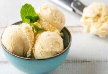 Questa estate mi sono superata, ti preparo anche il gelato al limone senza gelatiera… impossibile non farne il bis Gelato al limone senza gelatiera - RicettaSprint