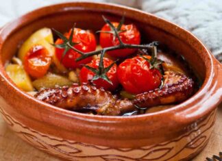 Polpo al tegame con patate e pomodorini