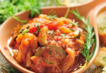 Ratatouille scomposta al tegame,