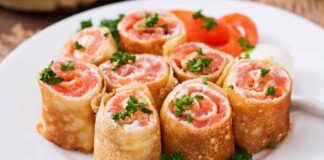 Rotolini di crespelle al salmone