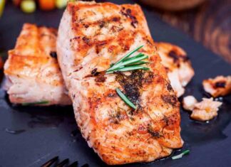 Salmone marinato alla griglia