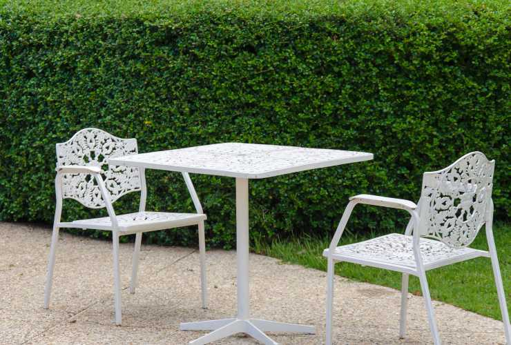 Sedie da giardino come vanno pulite se in plastica - RicettaSprint