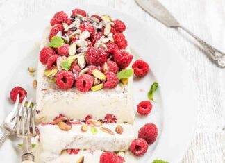 Semifreddo light con lamponi e pistacchi RicettaSprint