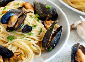 Spaghetti all'impepata di cozze