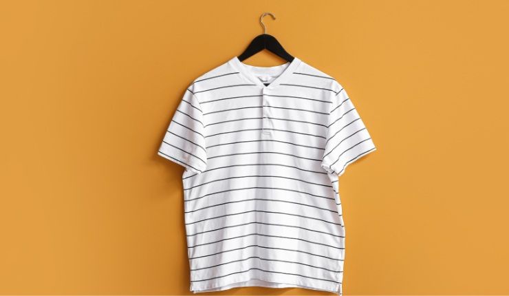 Stendere le maglie sulle grucce evitando così ì segni delle mollette Ricettasprint