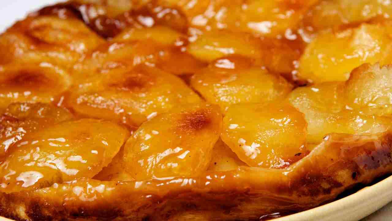 Tart Tatin, la torta di mele capovolta che ha stregato anche i cuori più duri e non solo in Francia