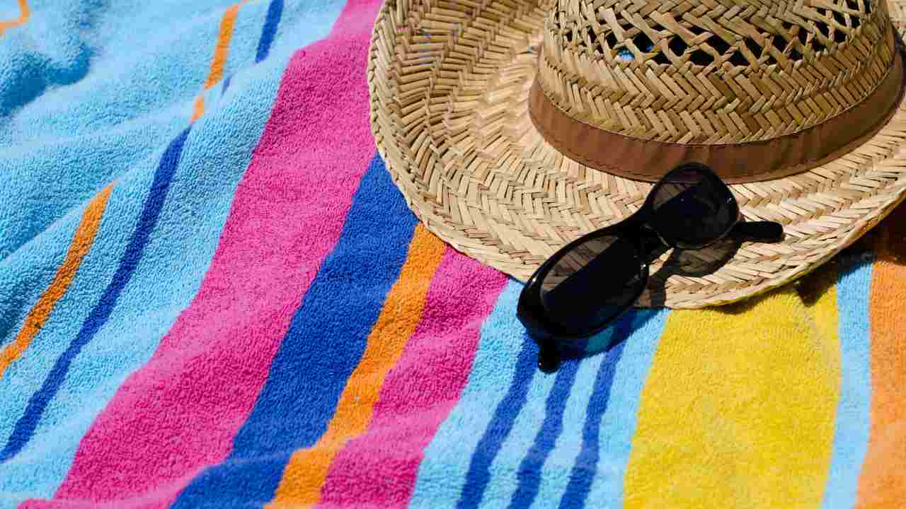 Teli mare macchiati sale creme solari RicettaSprint