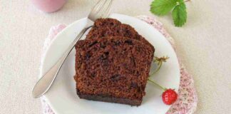 Torta al cioccolato con meno di 250 kcal - RicettaSprint