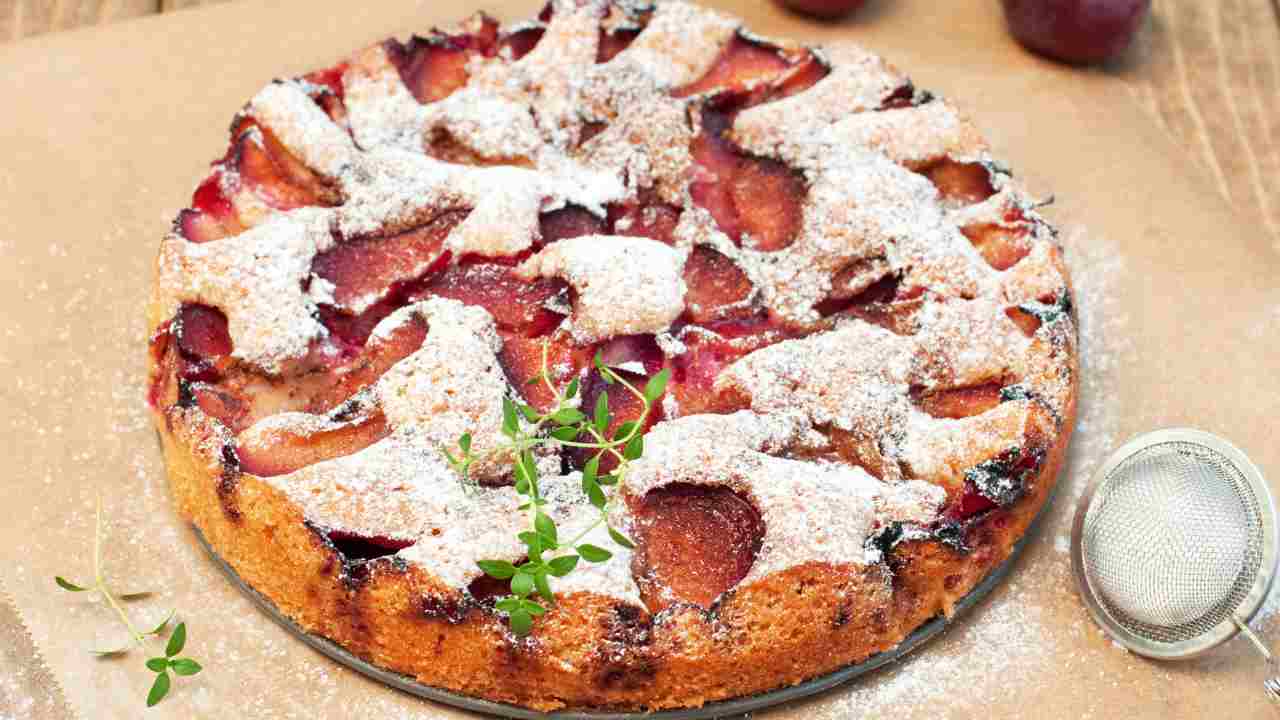 Torta alle prugne gluten free e senza lattosio RicettaSprint