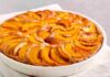 Torta con le pesche e la ricotta