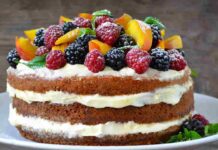 Torta dell'estate con frutta fresca RicettaSprint