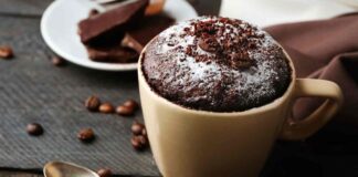 Torta in tazza al caffè