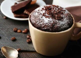 Torta in tazza al caffè