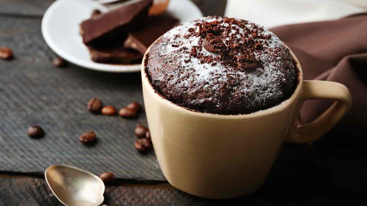 Torta in tazza al caffè