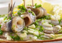 Alici marinate, la variante della ricetta napoletana che pochi conoscono ma che riesce bene davvero a tutti (e senza rischi) alici marinate ricetta napoletana ricettasprint