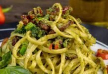 Gli spaghetti li faccio con un pesto saporito, poi ci metto i pomodori secchi pugliesi e lì cambia tutto spaghetti con pesto alla pugliese ricettasprint