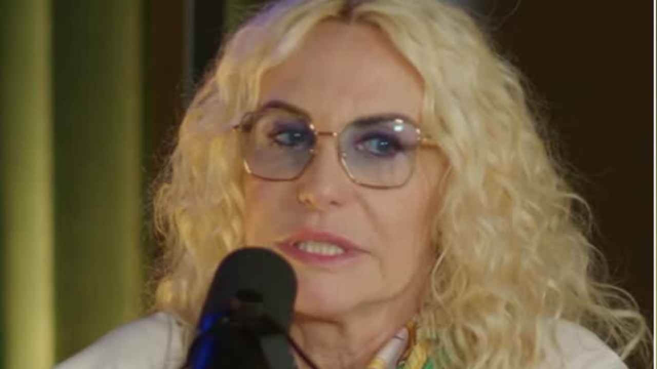 Antonella Clerici lasciata sola - RicettaSprint